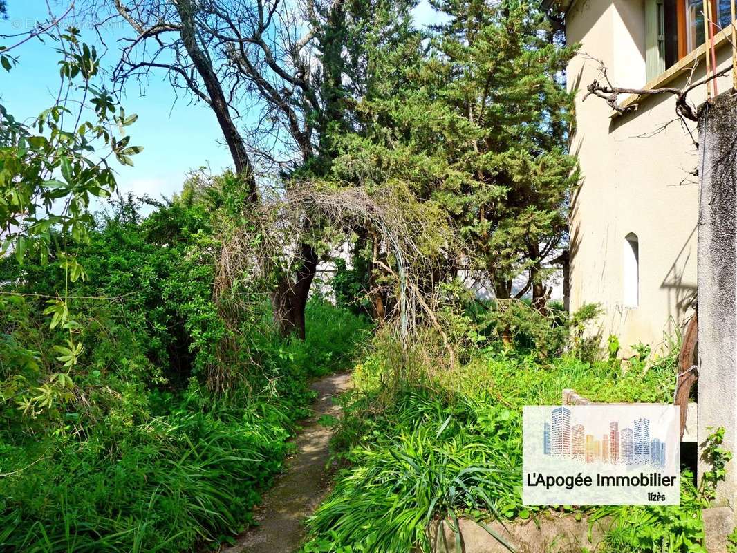 Maison à UZES