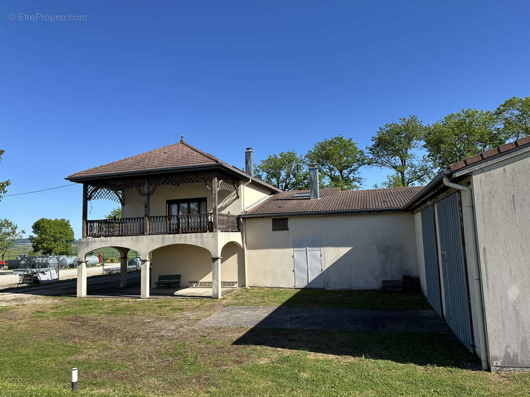 Maison à DOMBASLE-EN-XAINTOIS