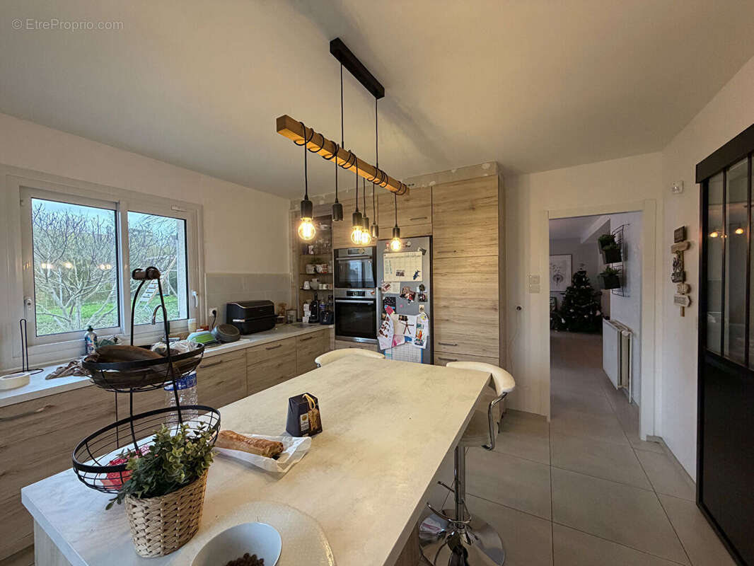 Maison à VERNEUIL-SUR-SEINE