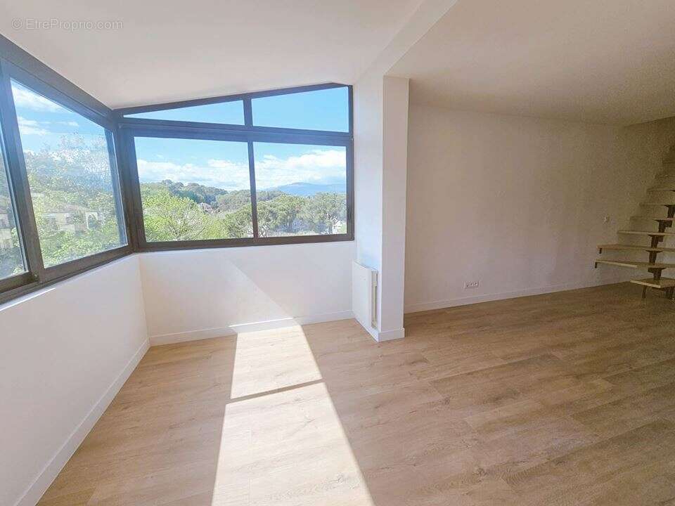 Appartement 80 m² à Mougins  - photo 3