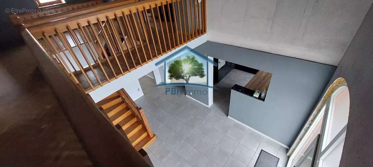 Maison à LA NEUVEVILLE-DEVANT-LEPANGES