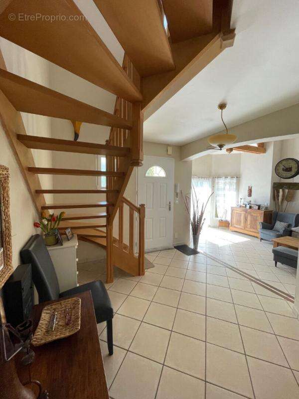 Maison à NEUILLE