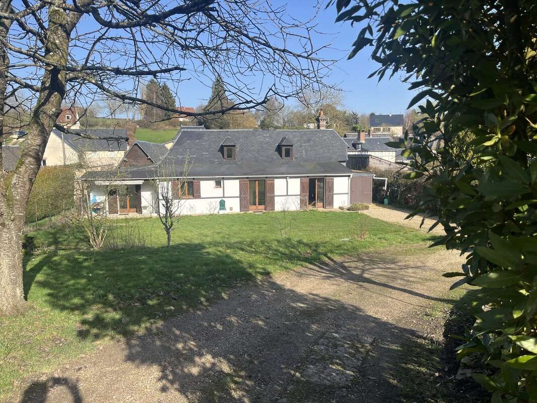 Maison à LYONS-LA-FORET