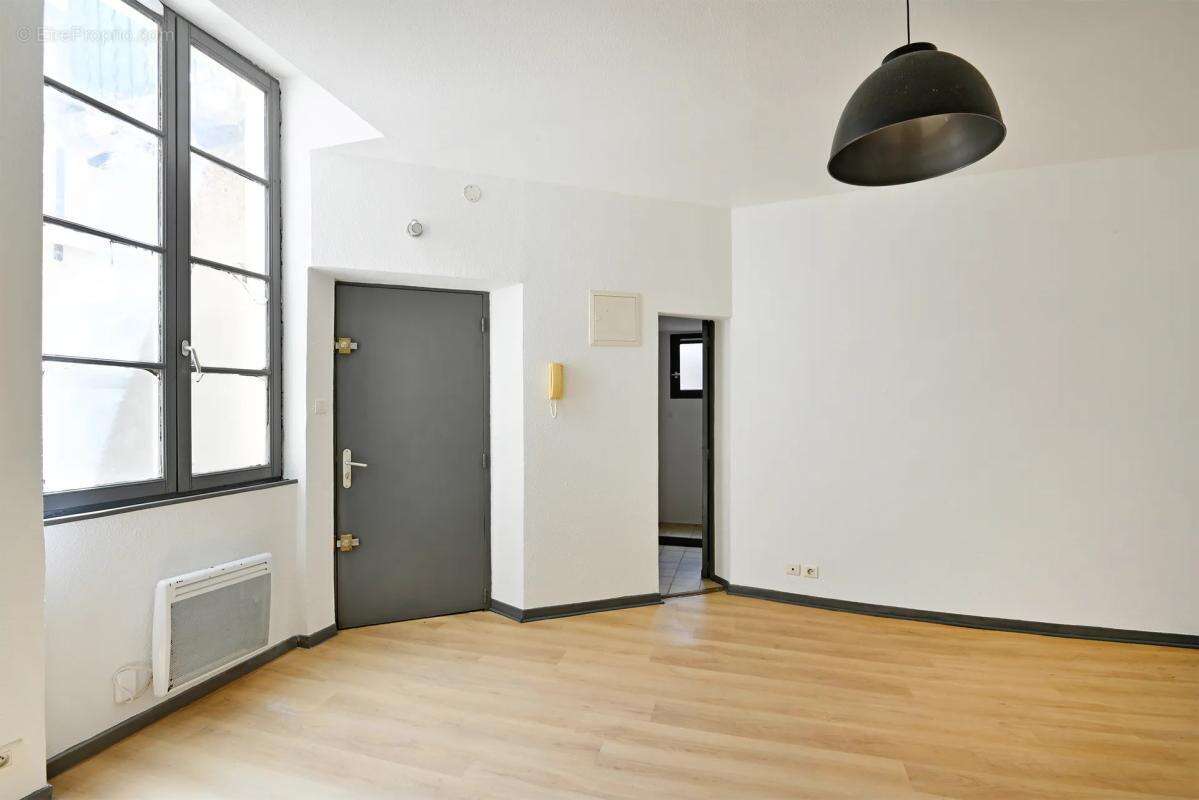 Appartement 1 pièce de 24 m² à Nîmes - photo 2