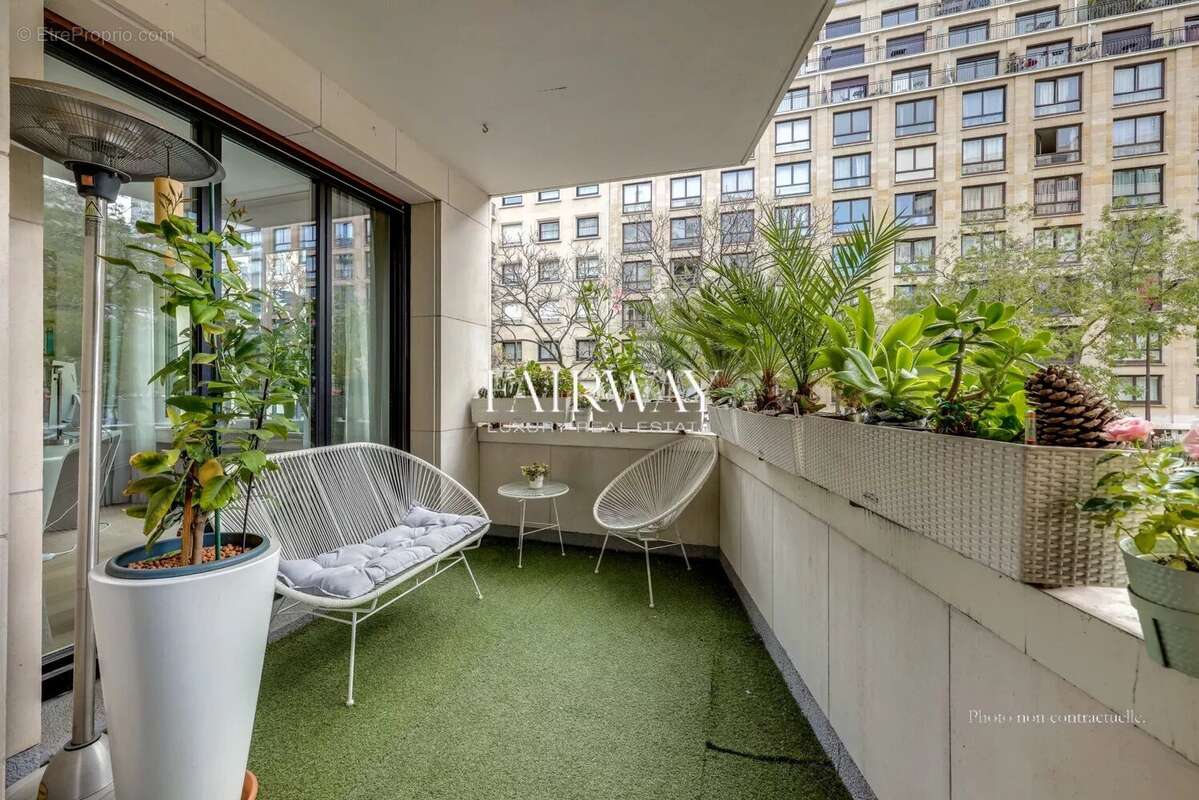 Appartement à PARIS-16E