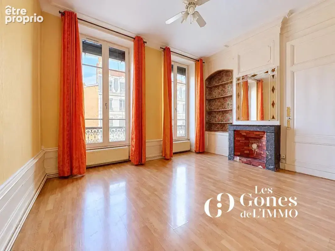 Saint-paul / vieux lyon   72 m2   2 chambres   immeuble de c - photo 2