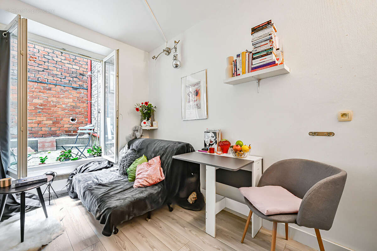 Appartement à PARIS-11E