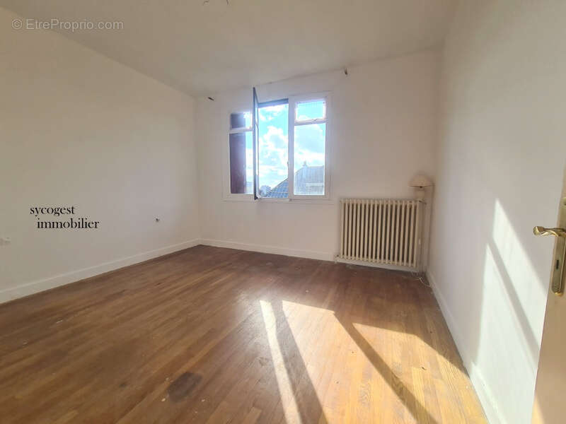 Maison à ROSNY-SOUS-BOIS