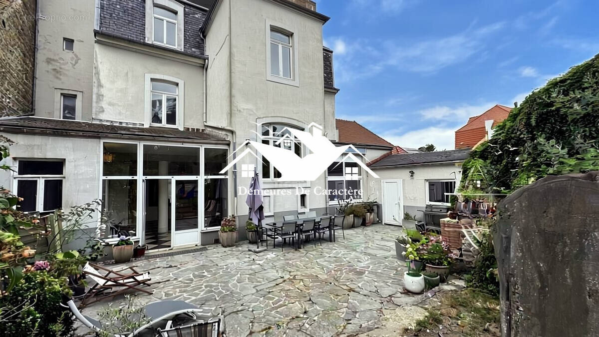 Maison à SAINT-LEONARD