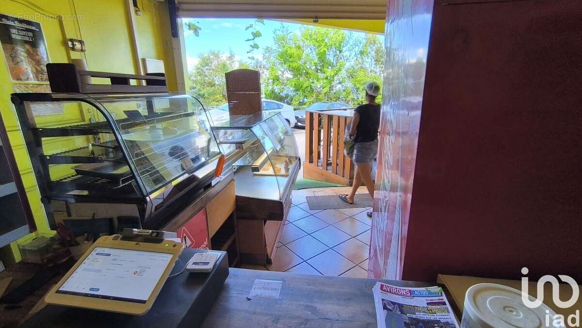Photo 5 - Commerce à LES AVIRONS