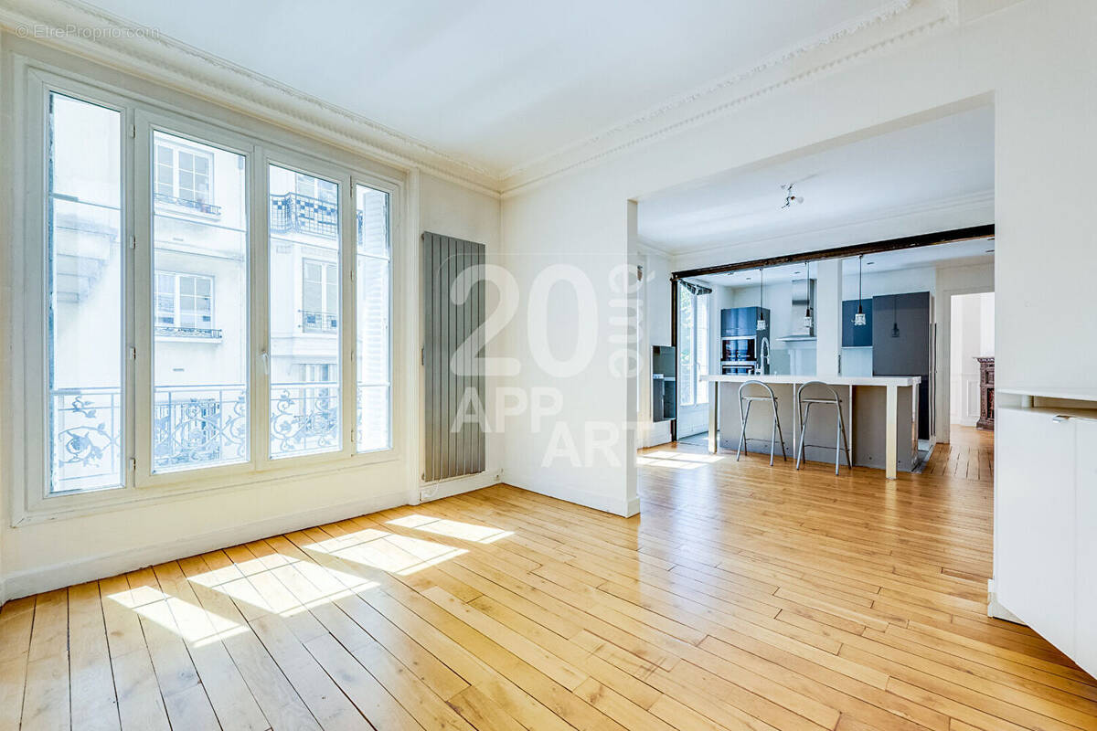 Appartement à PARIS-20E