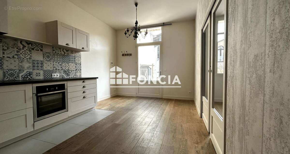 Appartement à BORDEAUX