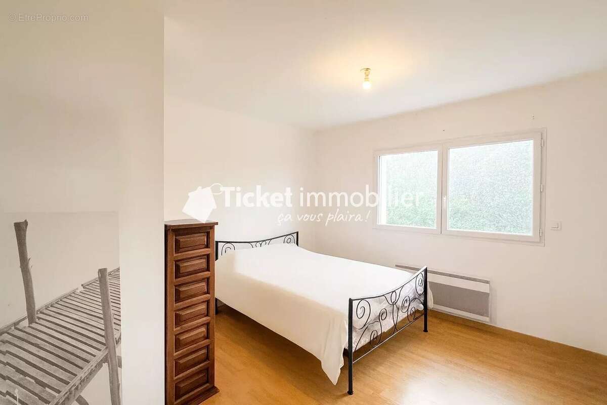 Maison à MONTBARTIER