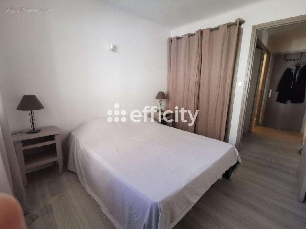 Maison à VILLENEUVE-DE-LA-RAHO