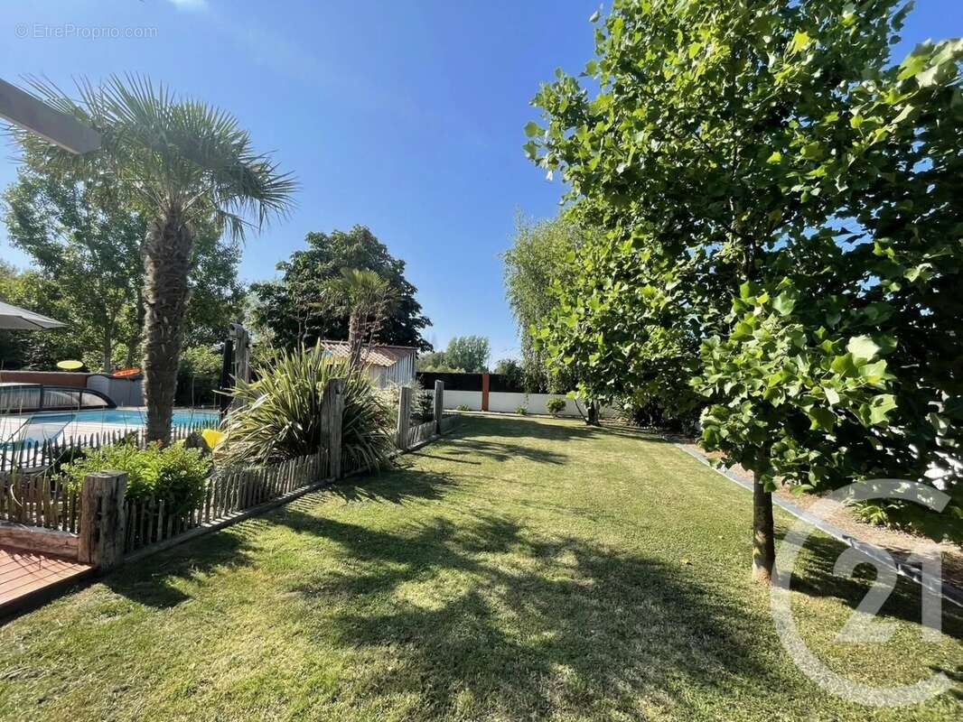 Maison à LE PERRIER