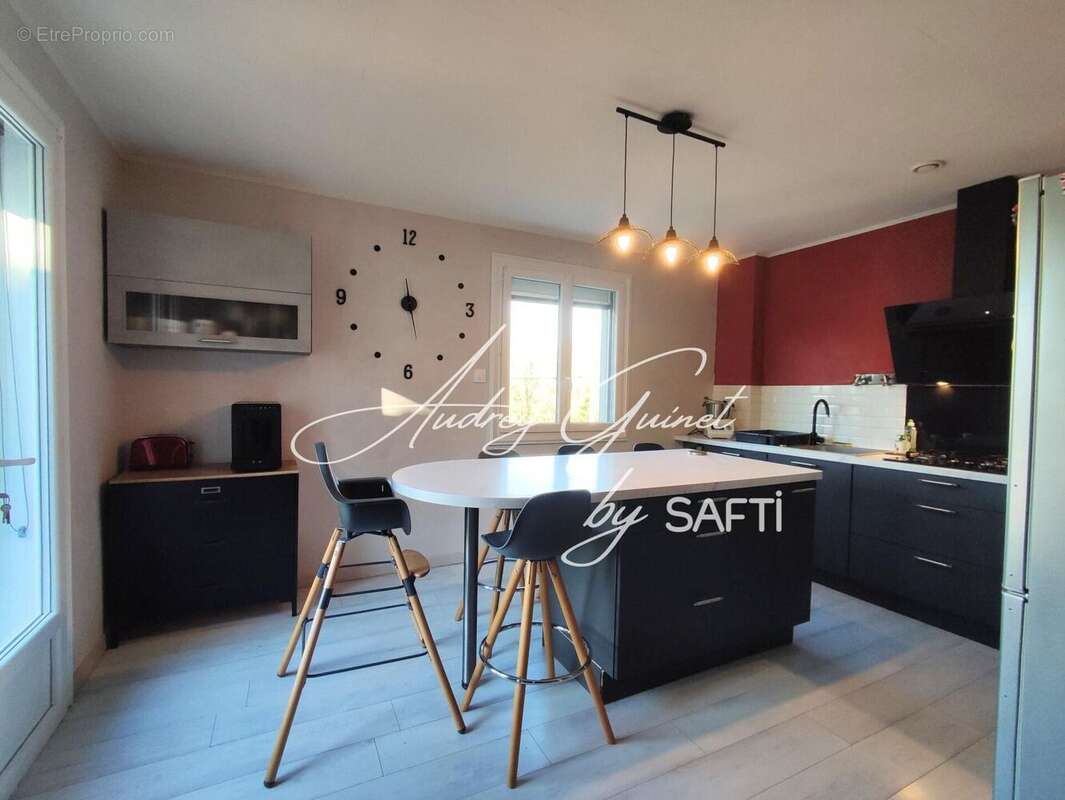 Photo 4 - Maison à SAINT-GEORGES-LES-BAILLARGEAUX