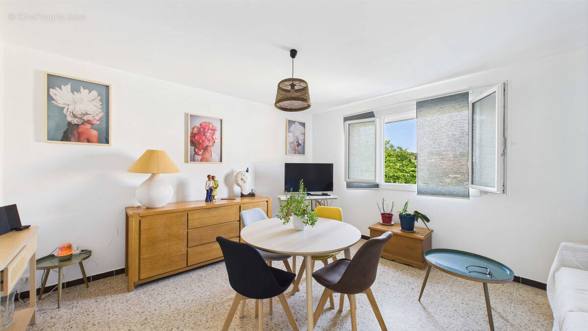 Appartement à CARQUEIRANNE