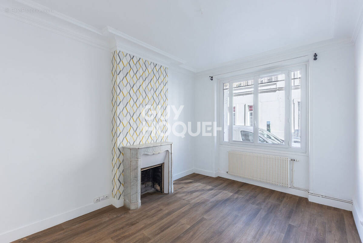Appartement à PARIS-12E