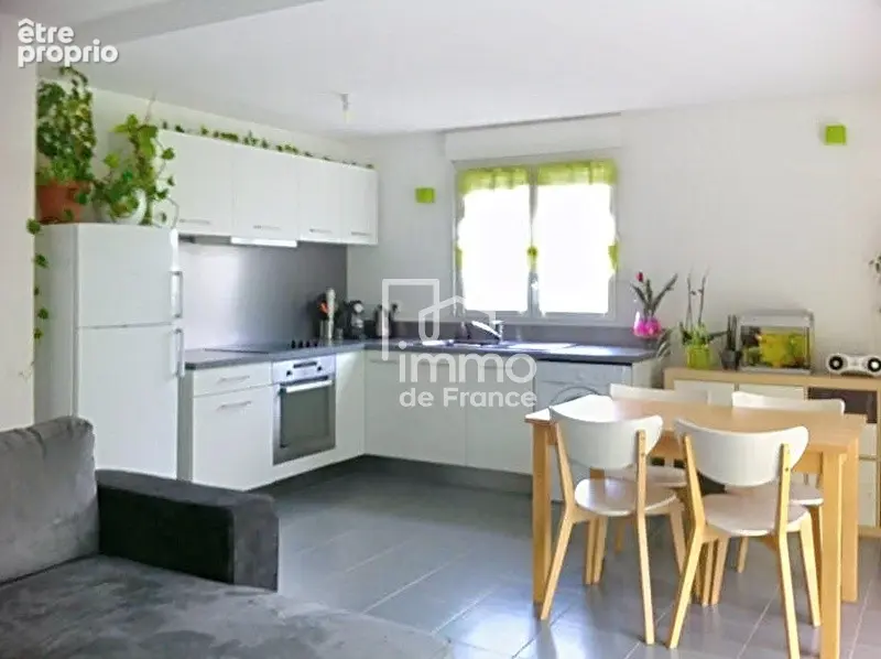 Photo Appartement à Chevrier au prix de 240 000€