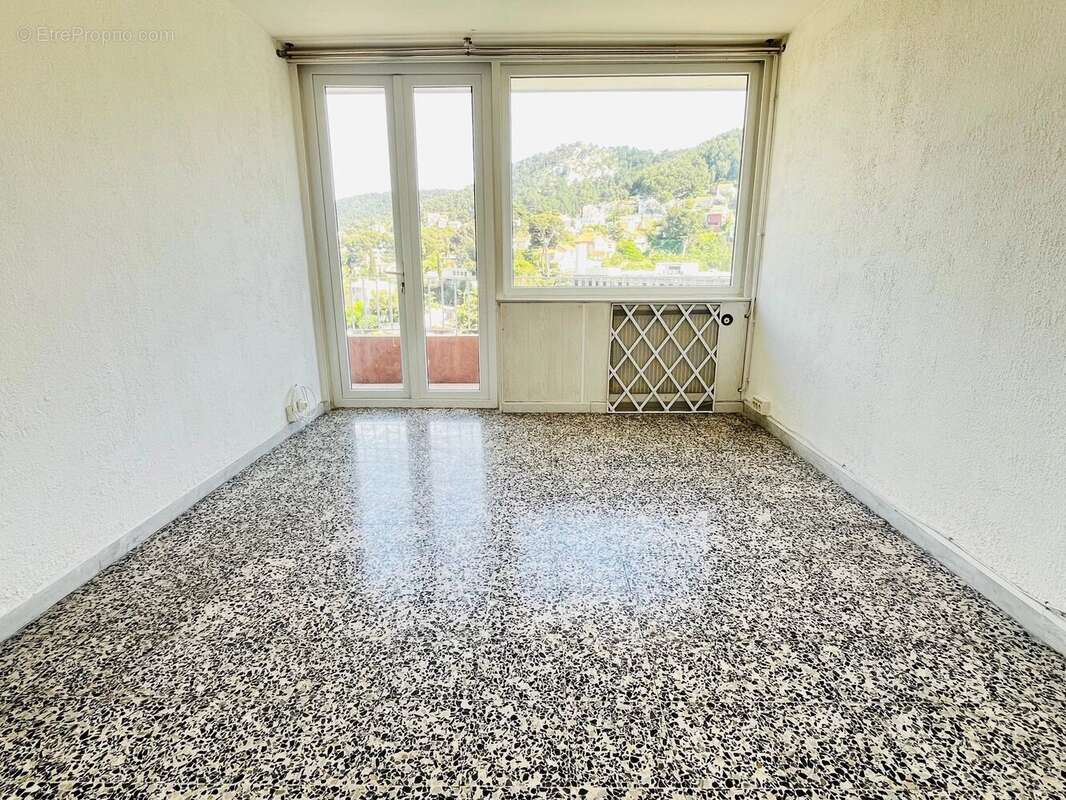 Appartement à MARSEILLE-9E