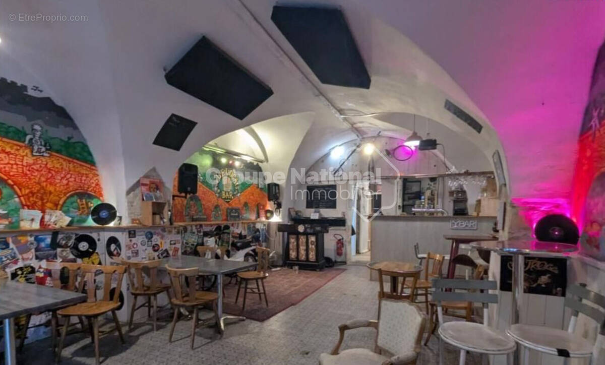 Commerce à SOMMIERES