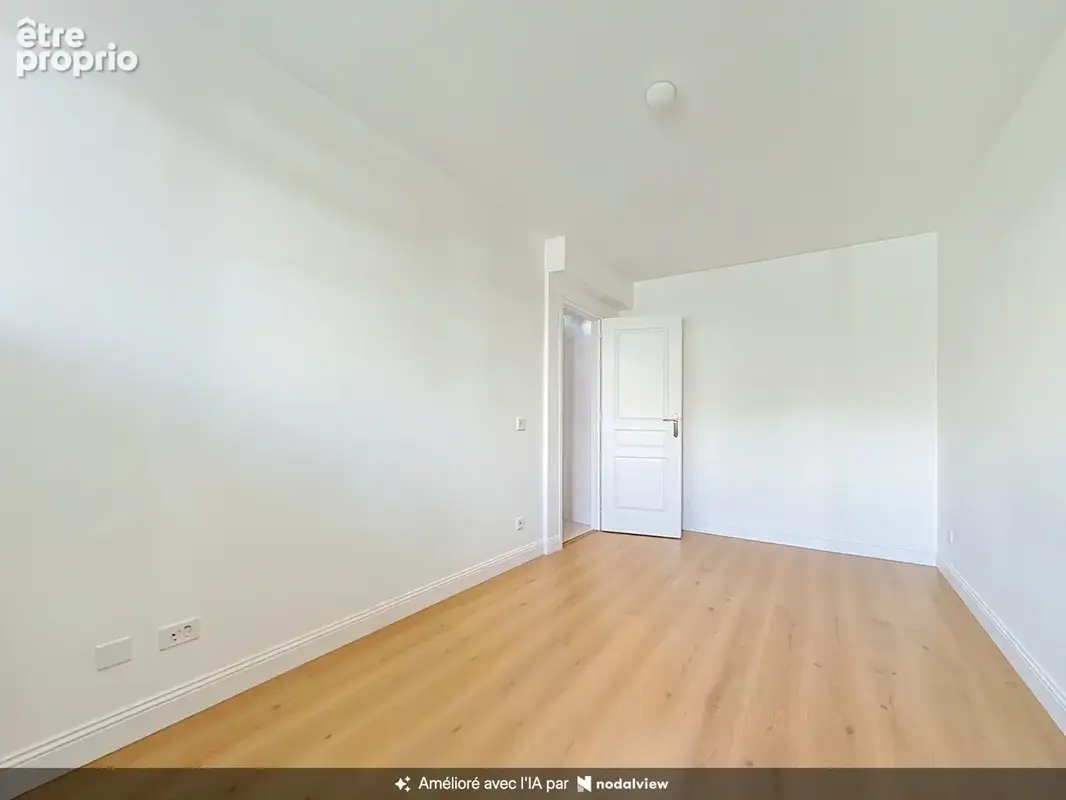 Appartement à vendre 4 pièces SAINT CYR SUR LOIRE (37) - photo 2