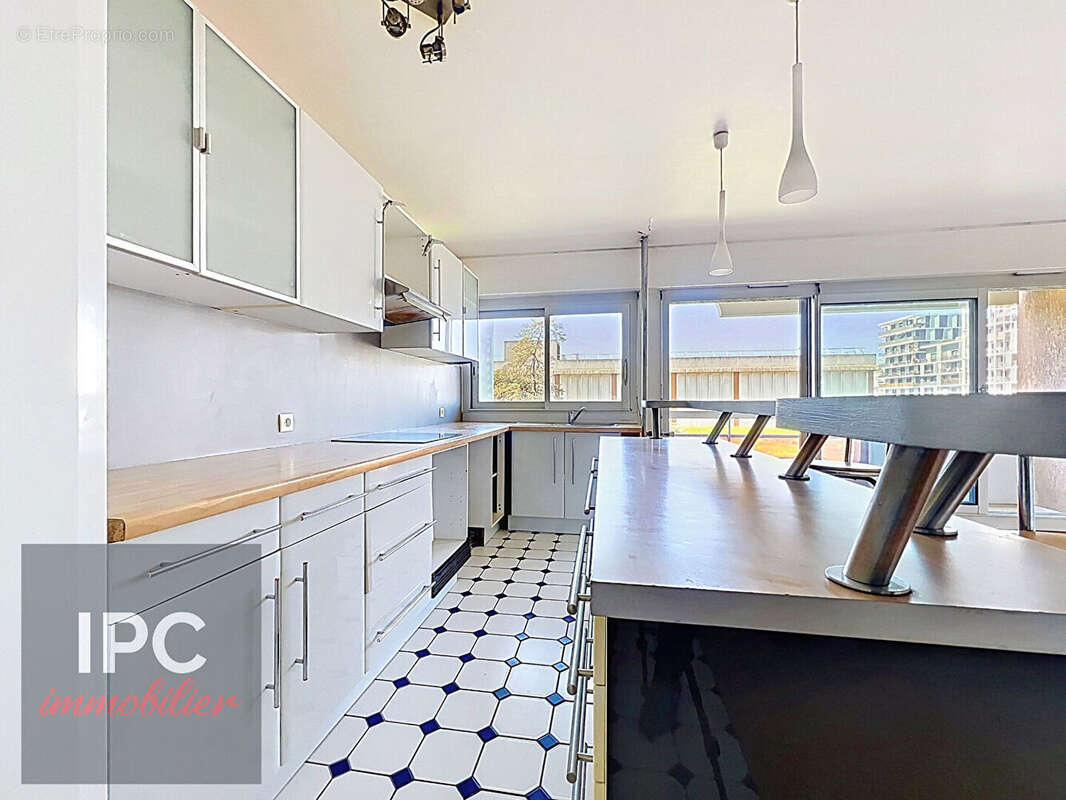 Appartement à CLICHY