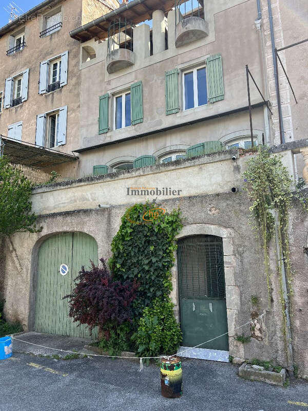 Appartement à SAINT-AFFRIQUE