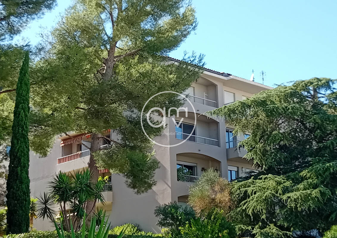 Appartement à HYERES