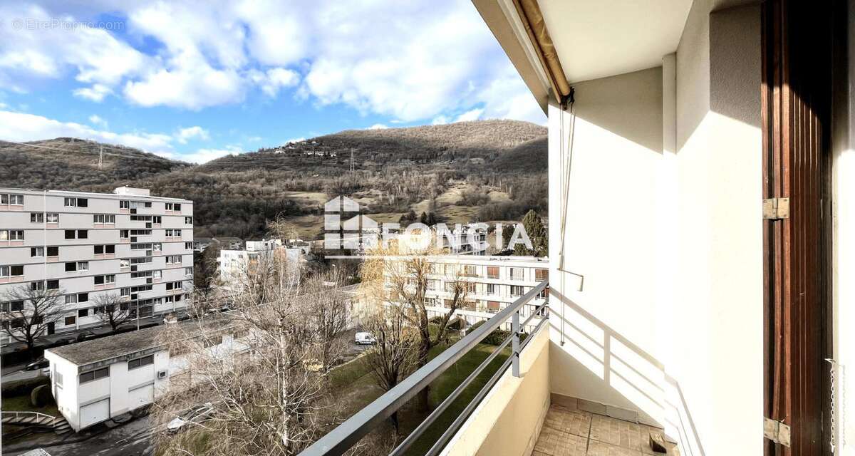 Appartement à VIZILLE