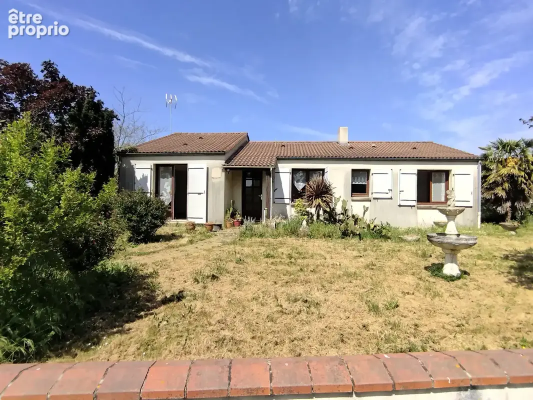 Maison à SAINT-MARTIN-DES-NOYERS