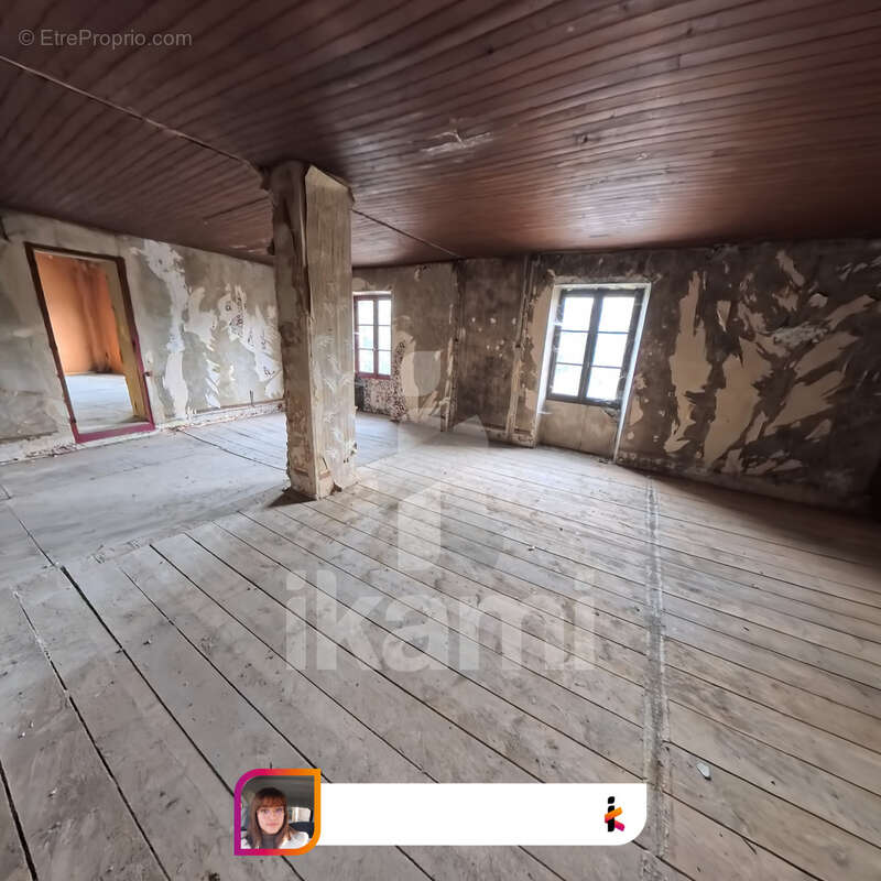 Maison à SAINT-LATTIER