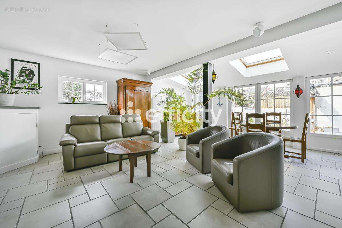 Maison 128 m² à Aulnay-Sous-Bois  - photo 8