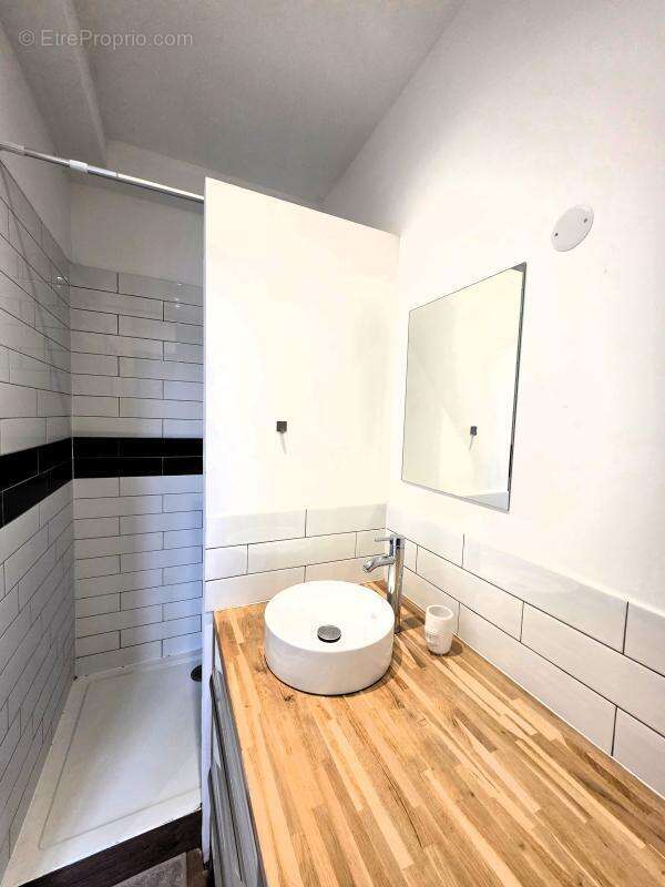 Appartement à LA MADELEINE