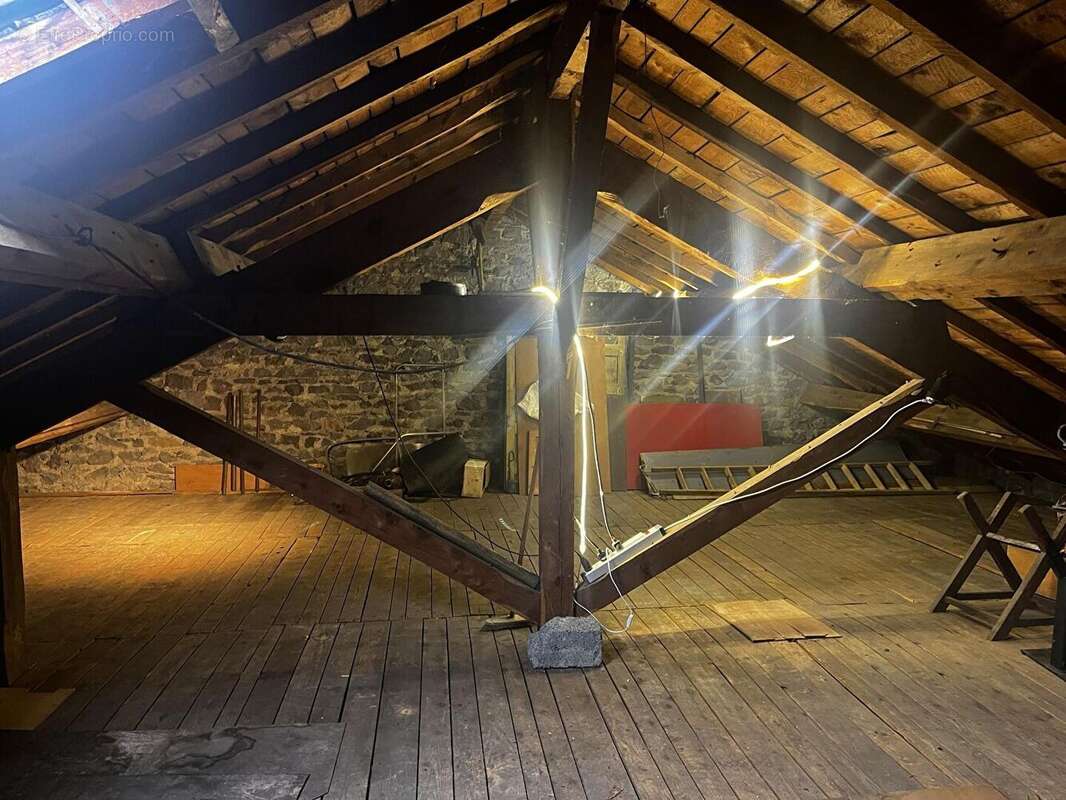 Maison à CLERMONT-FERRAND