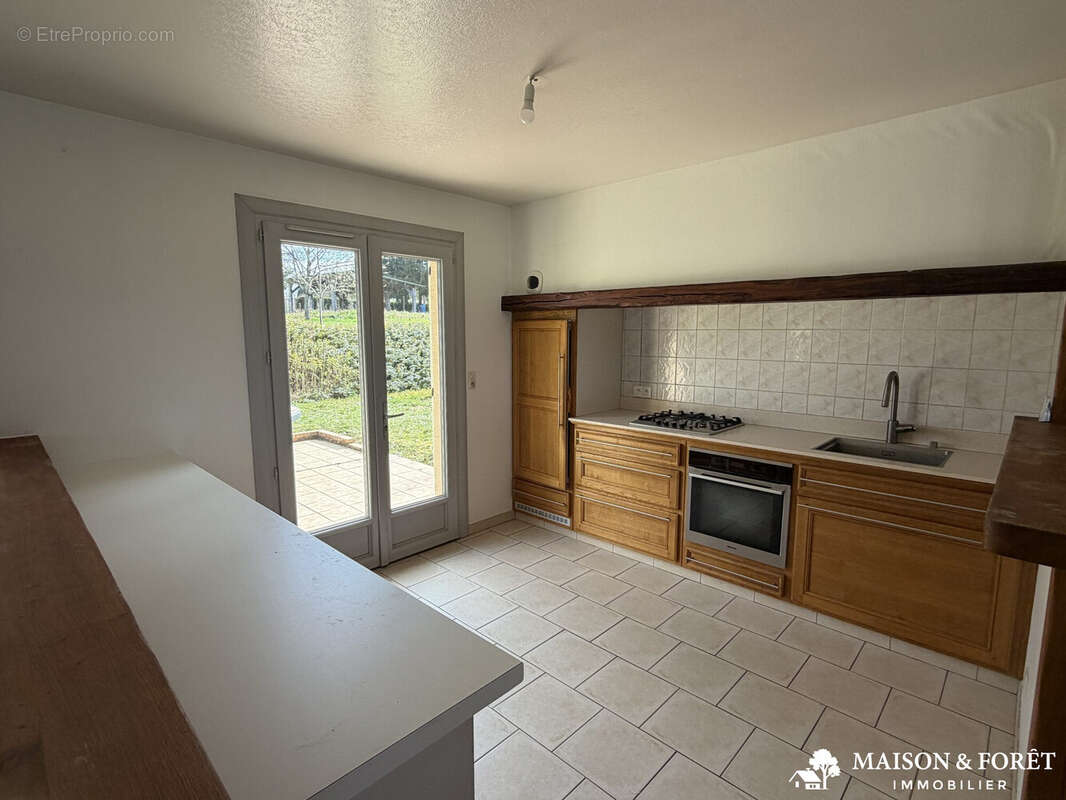 Maison à OUZOUER-SUR-TREZEE