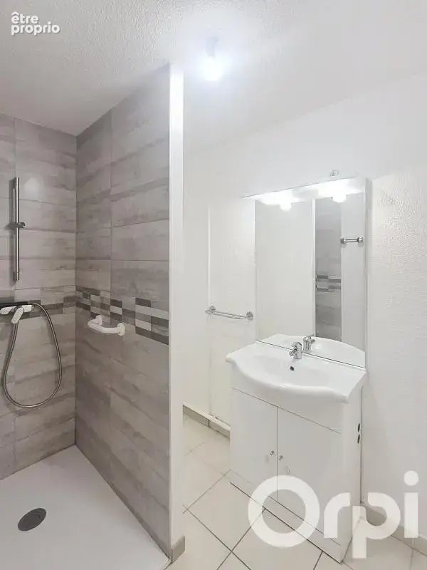 Appartement À Vendre - photo 7