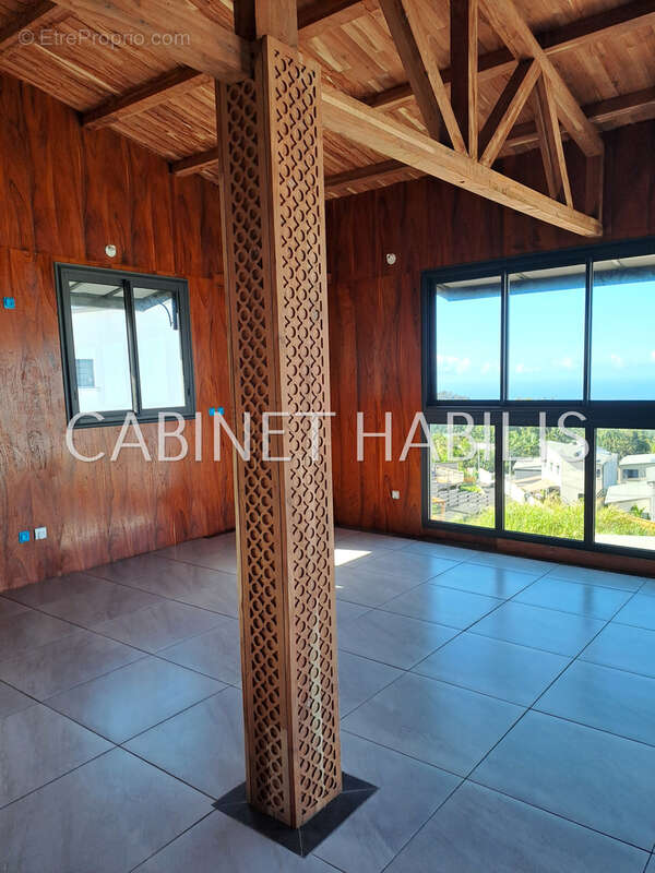 Maison à LES AVIRONS