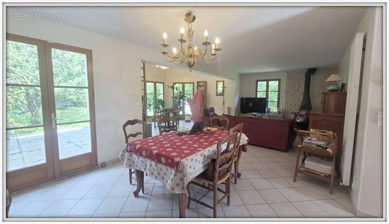 Maison à COURDIMANCHE