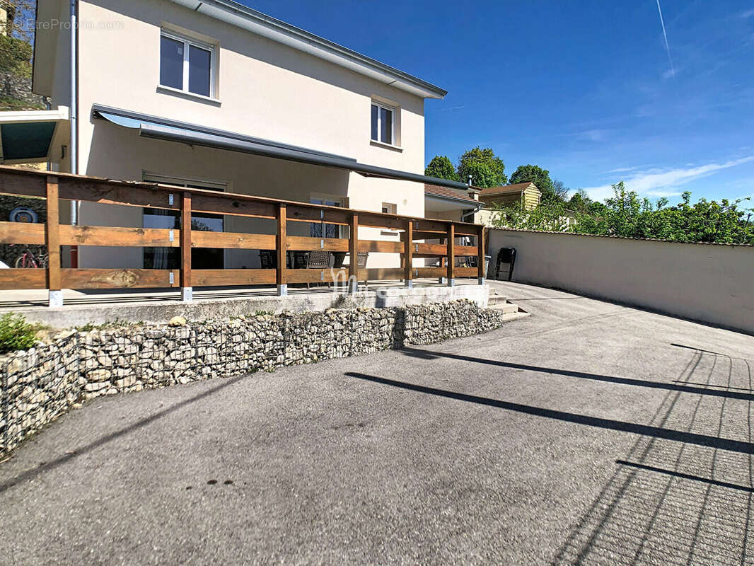 Maison à PONT-D'AIN