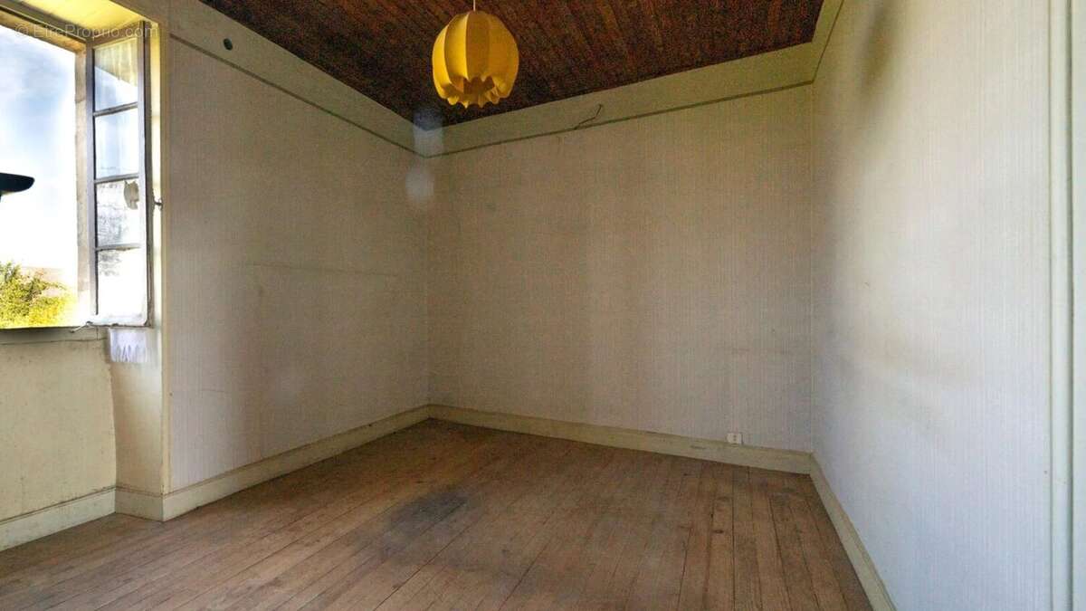 Maison à GOURDON