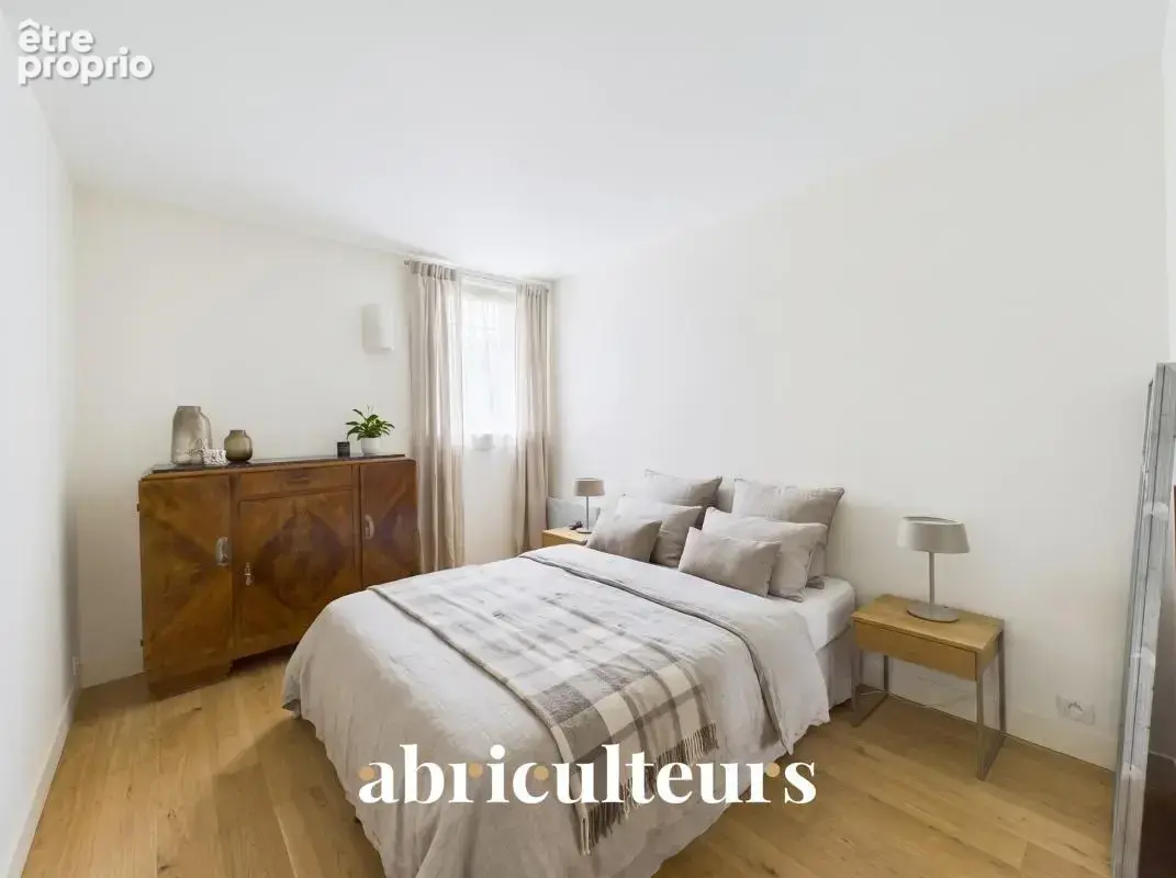 Duplex de charme : beaux espaces et extérieur privé à vendre aux Lilas (93260) - photo 5