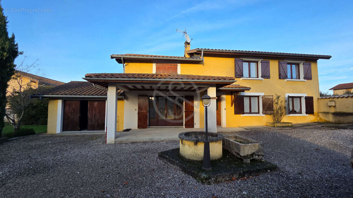 Maison à COLOMBIER-SAUGNIEU