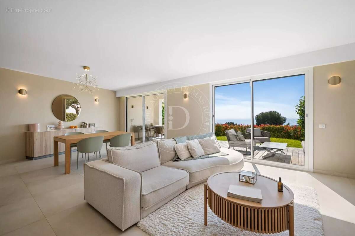 Appartement à VILLEFRANCHE-SUR-MER