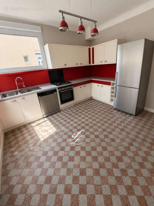 Maison 163 m² à Sable-Sur-Sarthe  - photo 3