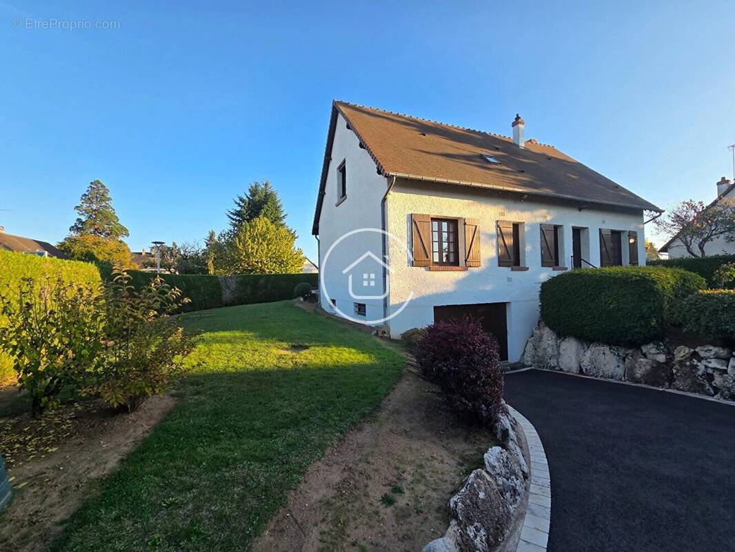 Maison à SAINT-GERVAIS-LA-FORET