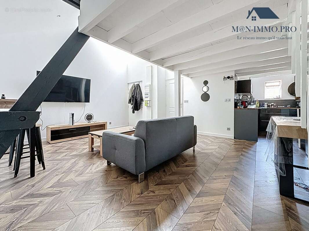 Appartement 162 m² à Armentieres  - photo 4