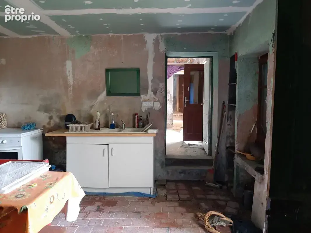Charmante maison mitoyenne a rénover. gueugnon (71) - photo 6