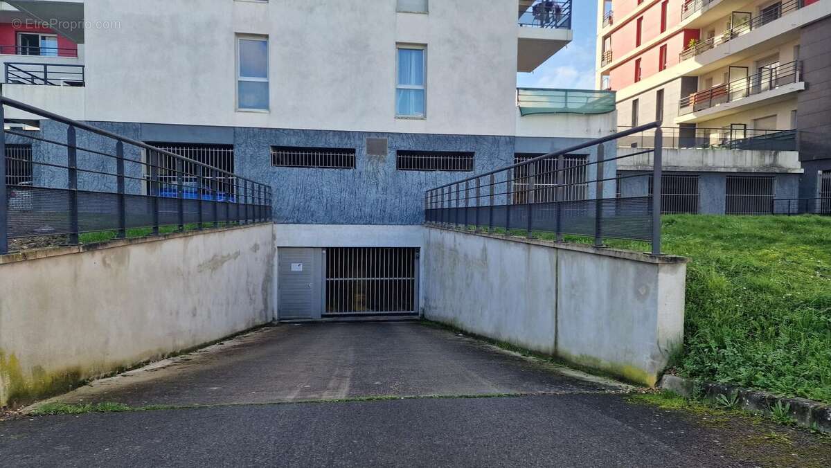 Parking à TOURS