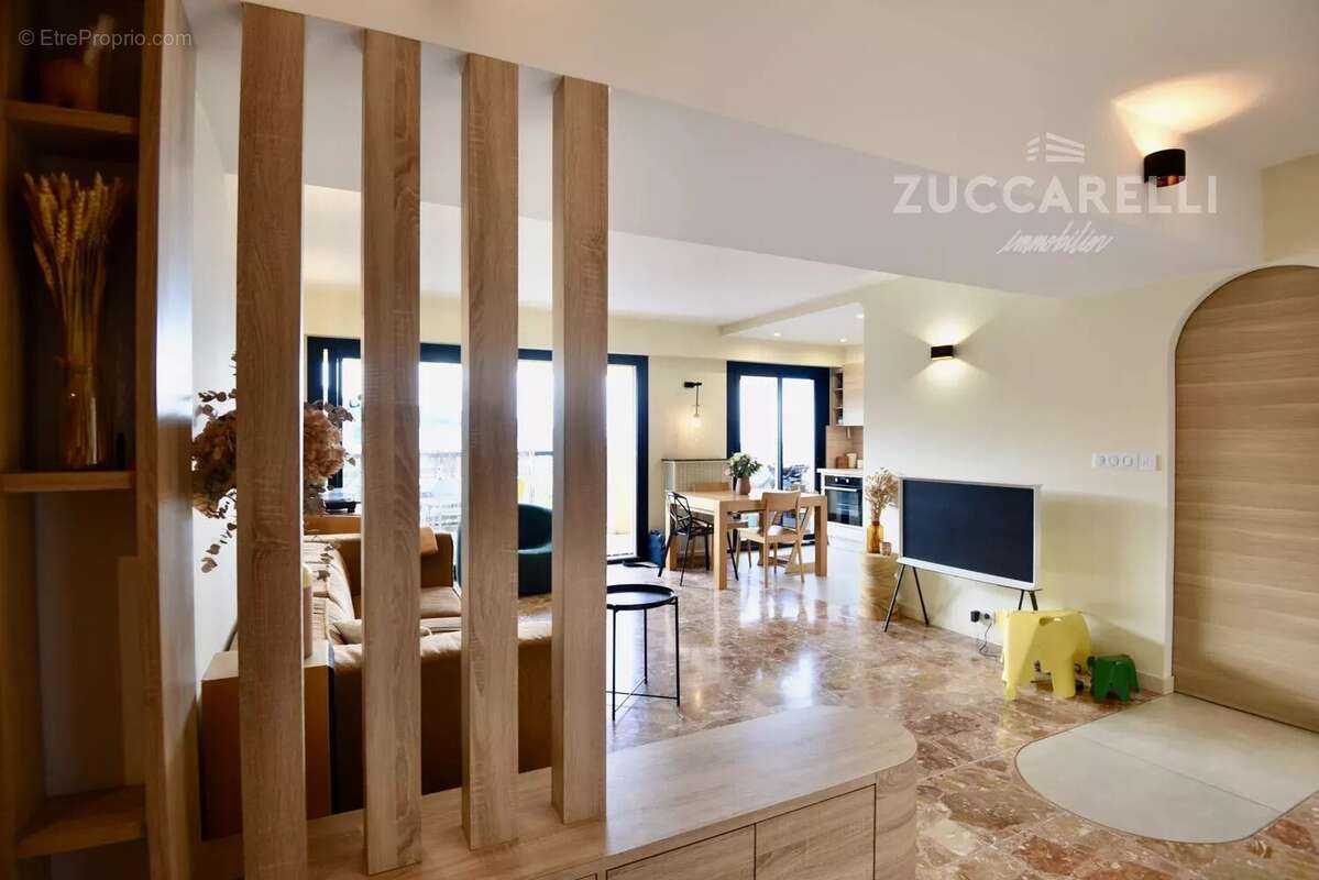 Appartement à LE CANNET